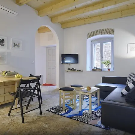 Art Kuca Cvajner Apartament *