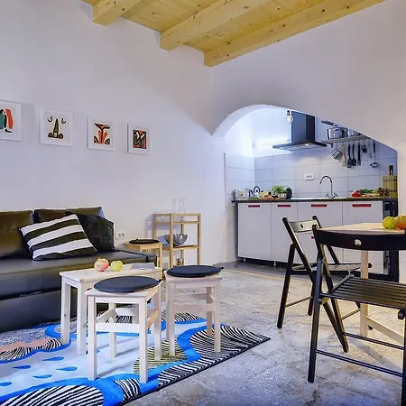 Apartamento Art Kuca Cvajner *