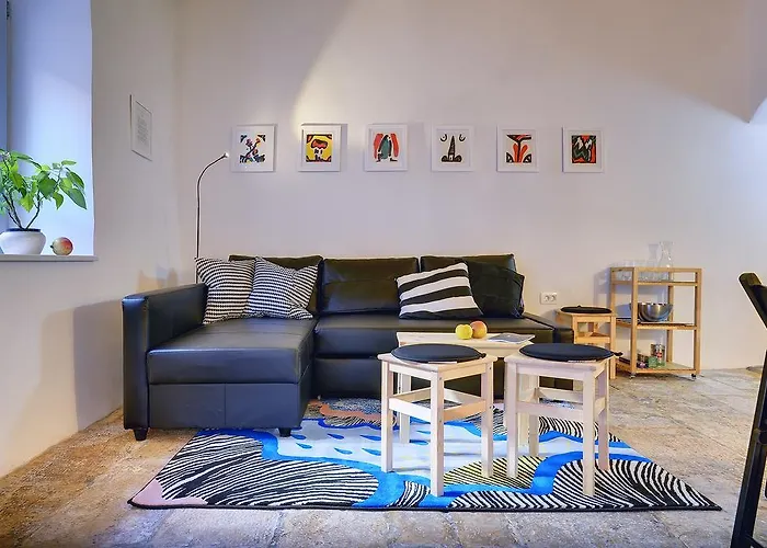 Art Kuca Cvajner 아파트 풀라